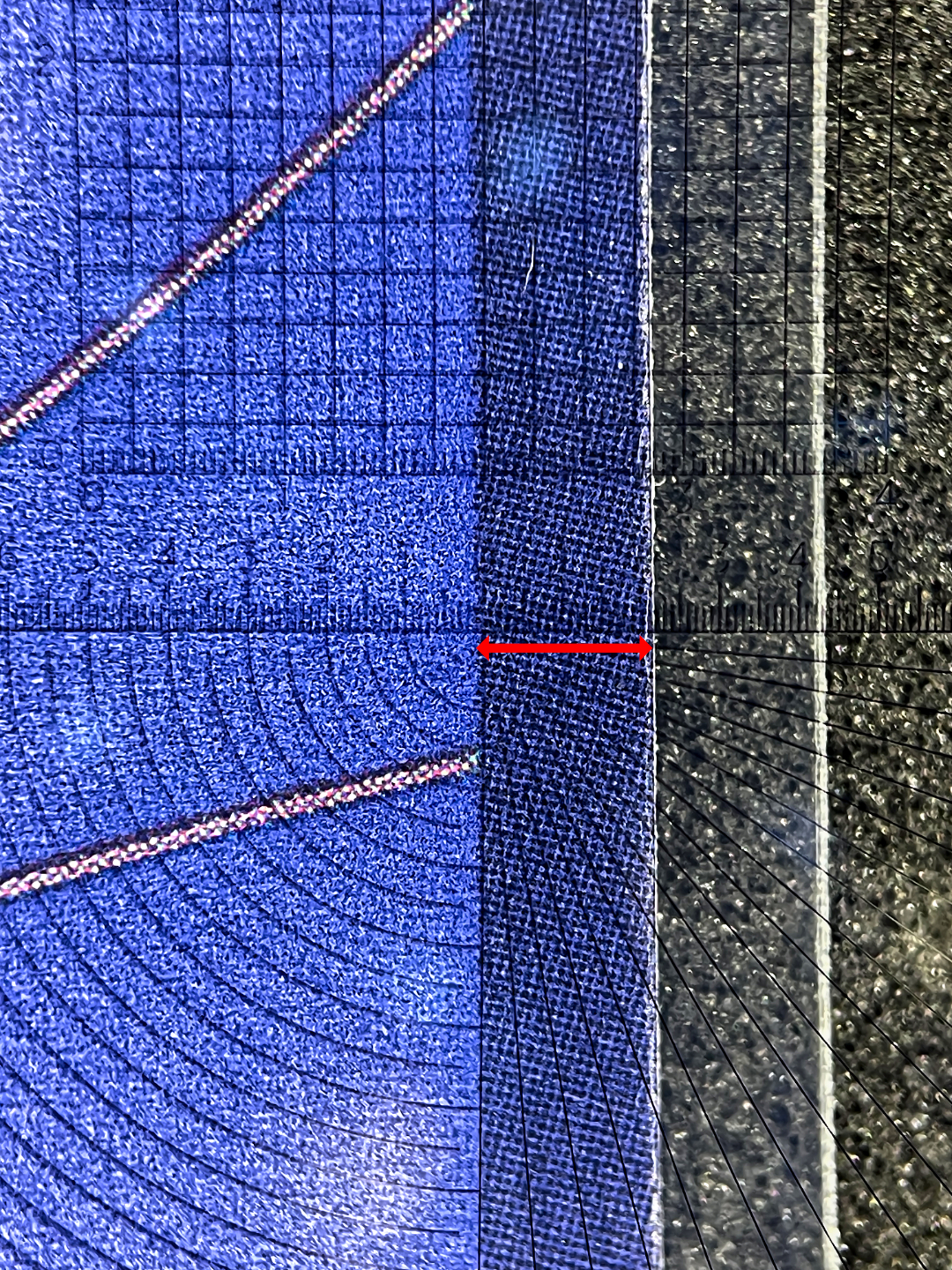 Measuring the right border on the card back